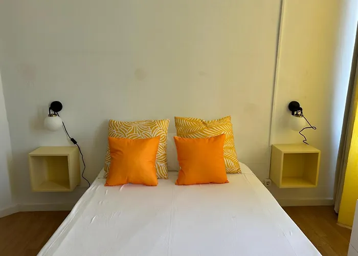 Amazinn Places Valencia Marina Real 3*