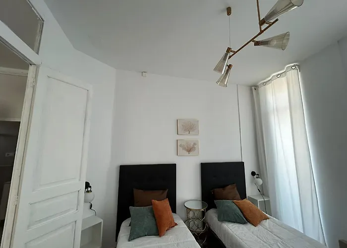 Amazinn Places Valencia Marina Real شقة فندقية