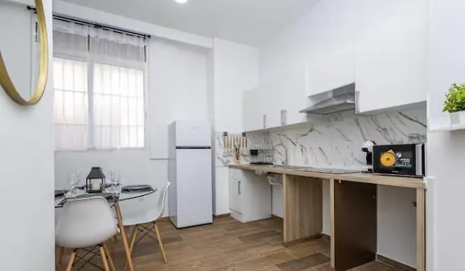 Estudio Tranquilo Cerca Del Centro شقة *