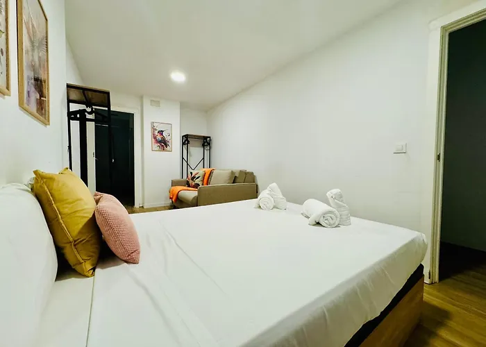 شقة Ori B & Spacious Flat Close To The Center *