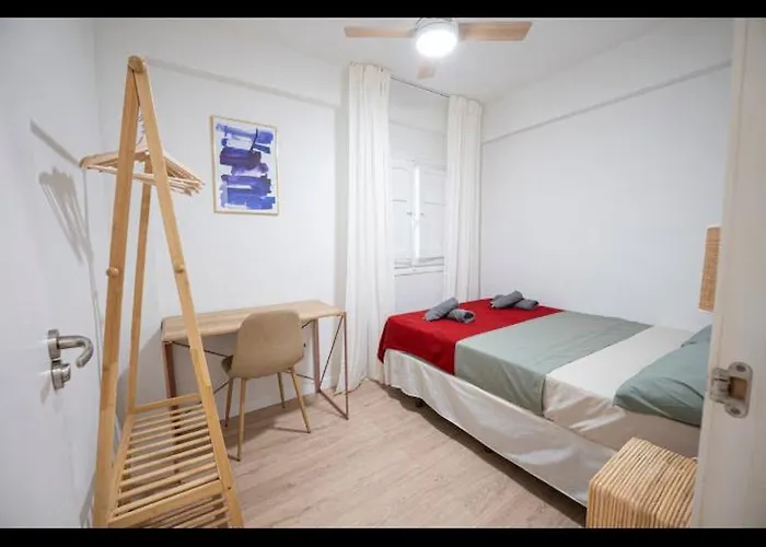 Luminosa En Piso Compartido * Valencia