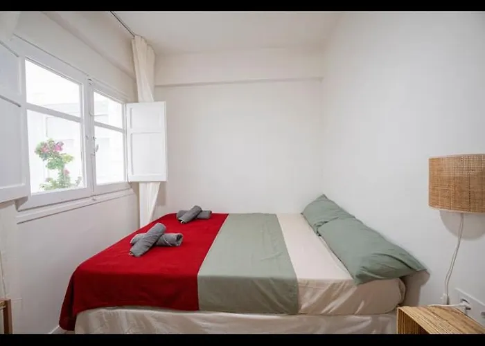 Luminosa En Piso Compartido * Valencia