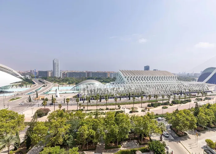 Апартаменты Travel Habitat L'umbracle *