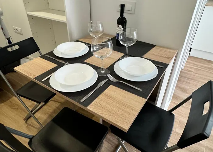 Privada Con Bano Privado Iii * فالنسيا