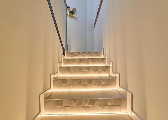 Invalencia Alberic Jungle R Big House Stylish 3 Bdr & 3 Wc With Private Terrace * فالنسيا