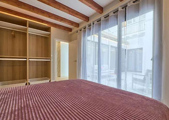 Invalencia Alberic Jungle R Big House Stylish 3 Bdr & 3 Wc With Private Terrace *