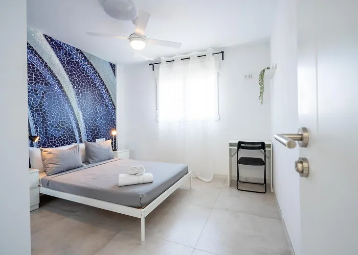 Ciudad De Ciencias Con Terraza Βαλένθια