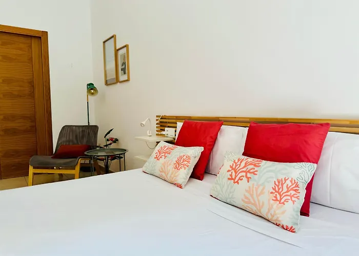 Stylish With Terrace On The Beachfrom Διαμέρισμα Βαλένθια