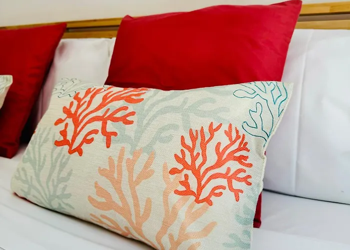 Stylish With Terrace On The Beachfrom Διαμέρισμα Βαλένθια