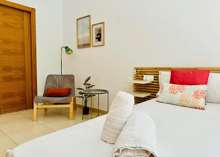 Stylish With Terrace On The Beachfrom Διαμέρισμα