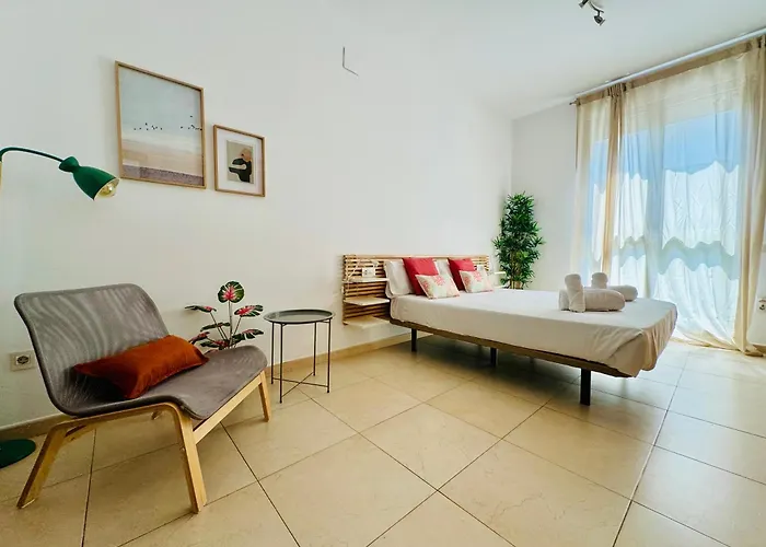 Stylish With Terrace On The Beachfrom Διαμέρισμα Βαλένθια