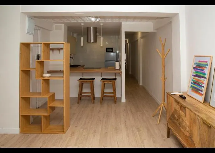 Luminosa En Piso Compartido *