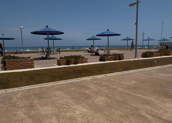 1st Line Direct Access Private Parking * 발렌시아