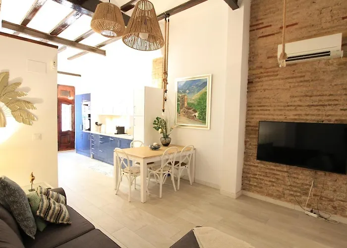 Modernist House In Cabanyal شقة