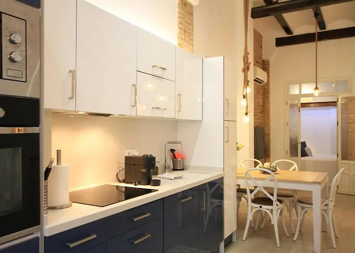 Modernist House In Cabanyal