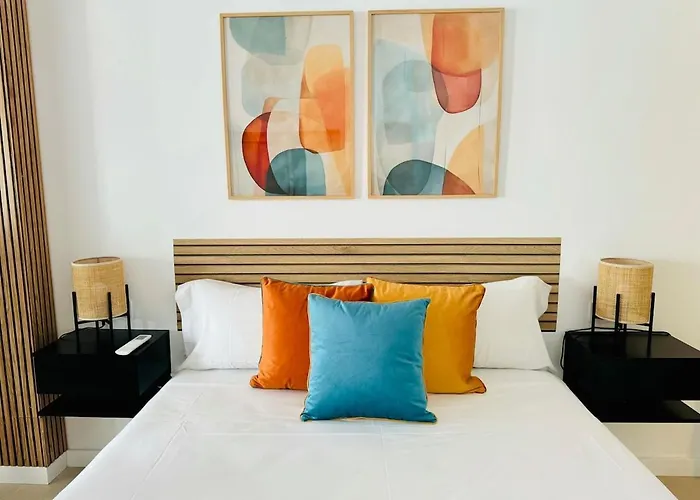 Planas 3 Designer Aparment With Terraza In Ruzafa Soho *