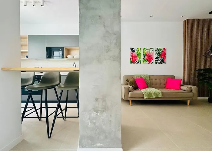 Planas 3 Designer Aparment With Terraza In Ruzafa Soho فالنسيا