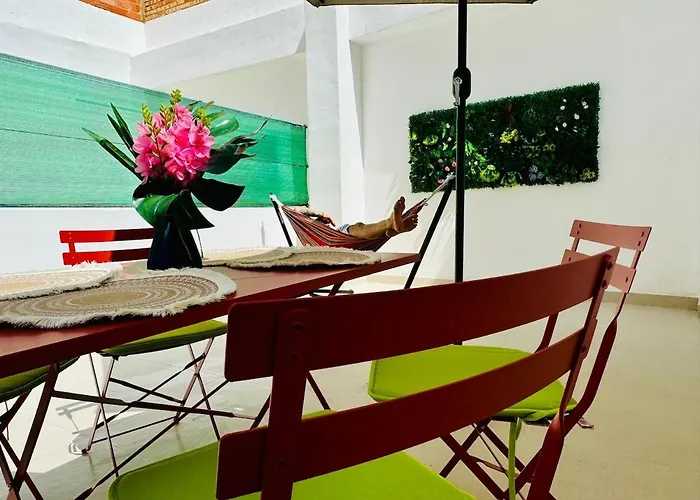 Planas 3 Designer Aparment With Terraza In Ruzafa Soho