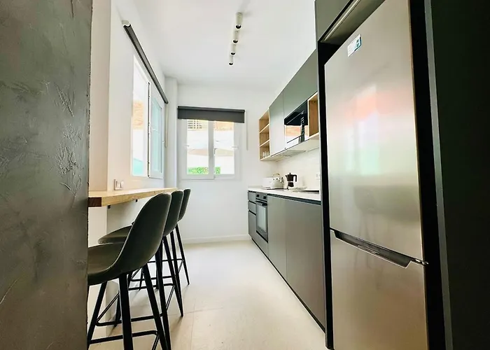 Planas 3 Designer Aparment With Terraza In Ruzafa Soho شقة