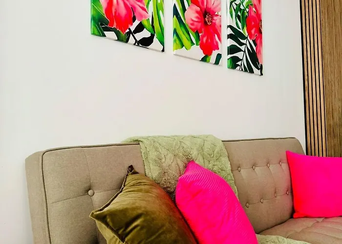 Planas 3 Designer Aparment With Terraza In Ruzafa Soho شقة *