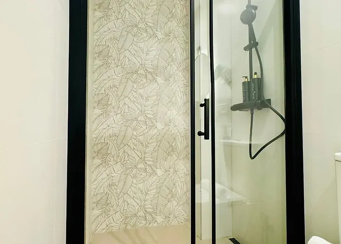 Planas 3 Designer Aparment With Terraza In Ruzafa Soho شقة