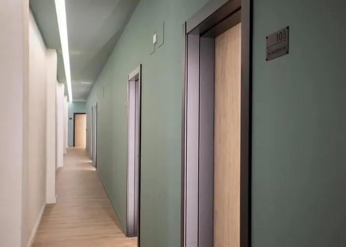 Nomad Haux Mestalla 4* فالنسيا