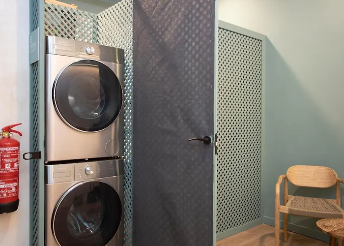 Nomad Haux Mestalla بيت ضيافة