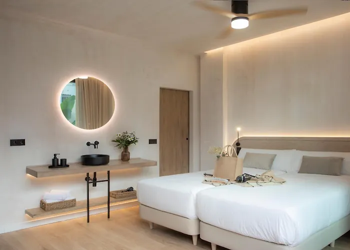 Nomad Haux Mestalla فالنسيا