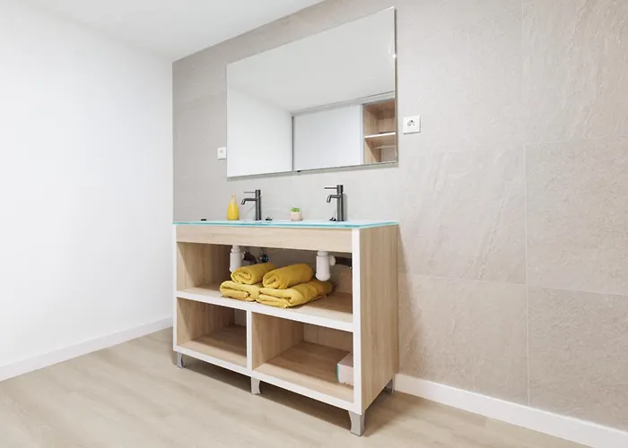 Urban 4 Bajo - Housevanlive *