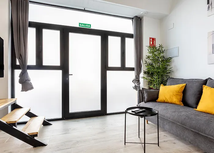 Marie Curie Flats, Lovely Duplex 2 아파트 *