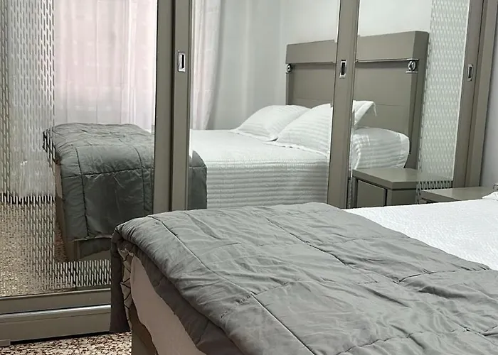 Alquiler Universidades Malvarrosa Playa Maritim 아파트