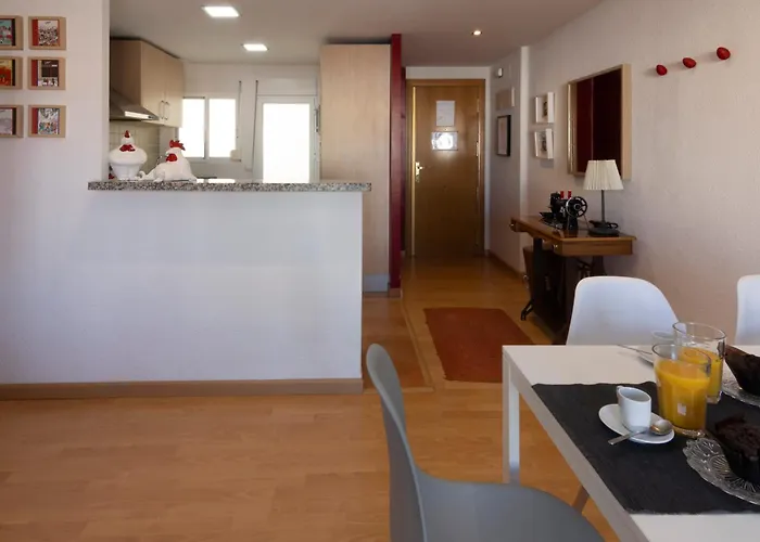 شقة Luminoso. Comodo. Acogedor. Wifi. Junto A Ave *