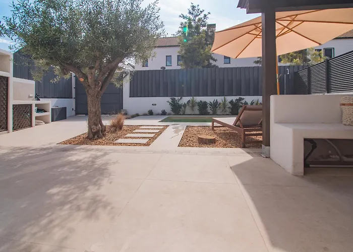 Willa Md Barraques De Lluna