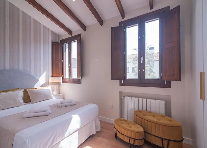 Md Barraques De Lluna *