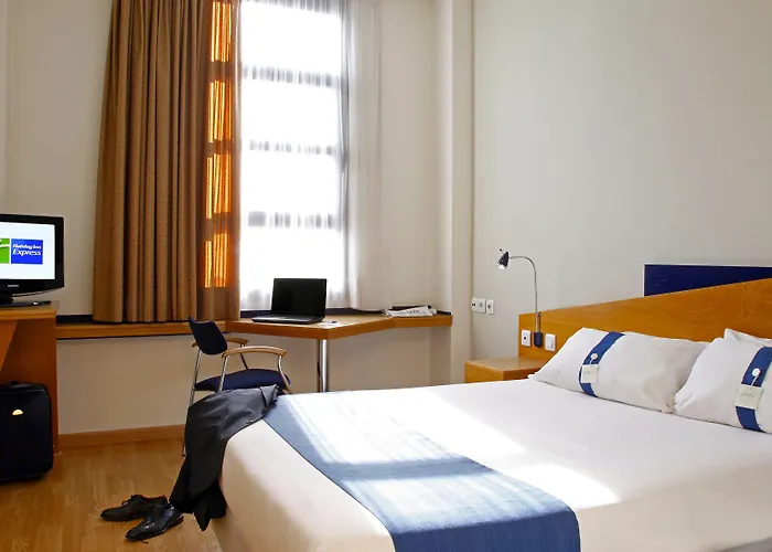 Hotel Express Ciudad De Ciencias By Ihg 3*