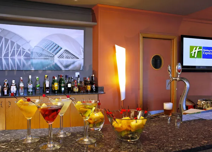 Express Ciudad De Ciencias By Ihg Valencia