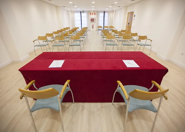 Express Ciudad De Ciencias By Ihg Valence