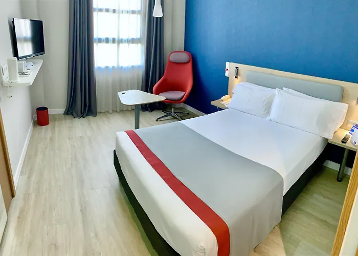 Express Ciudad De Ciencias By Ihg Hotel