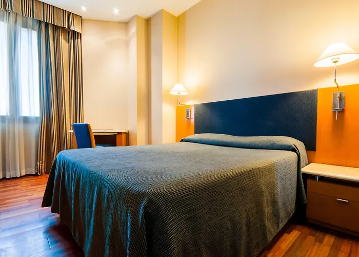 Ξενοδοχείο Villacarlos 3*