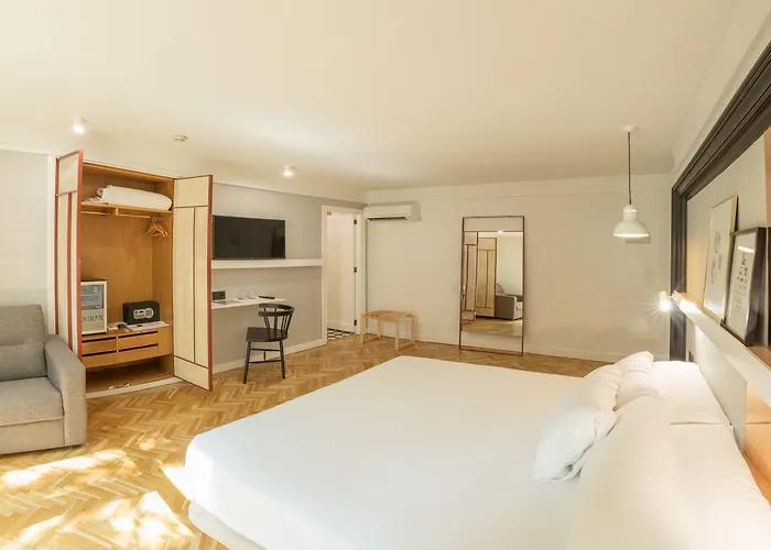 Sh Ingles Boutique 4*