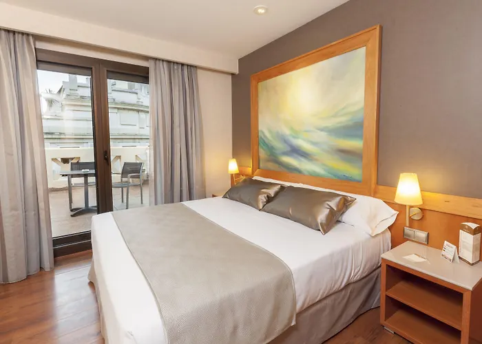 מלון Catalonia Excelsior 4*