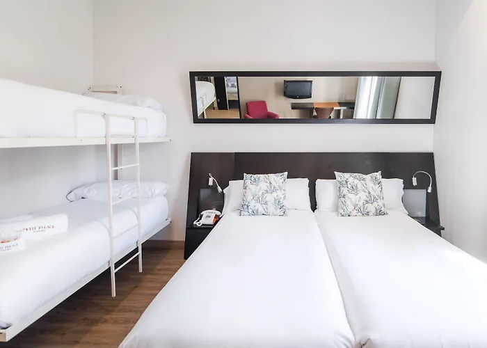 Petit Palace Ruzafa Otel 3*