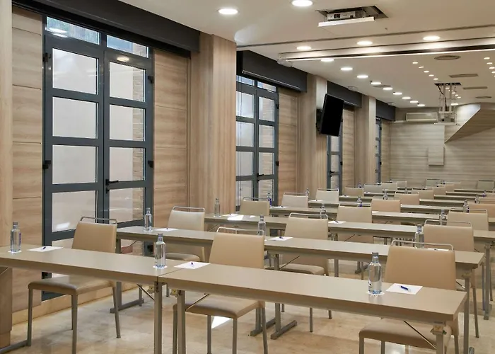 Ξενοδοχείο Nh Artes