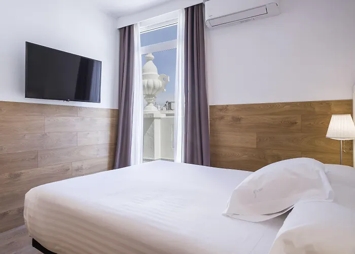 Venecia Plaza Centro 2*