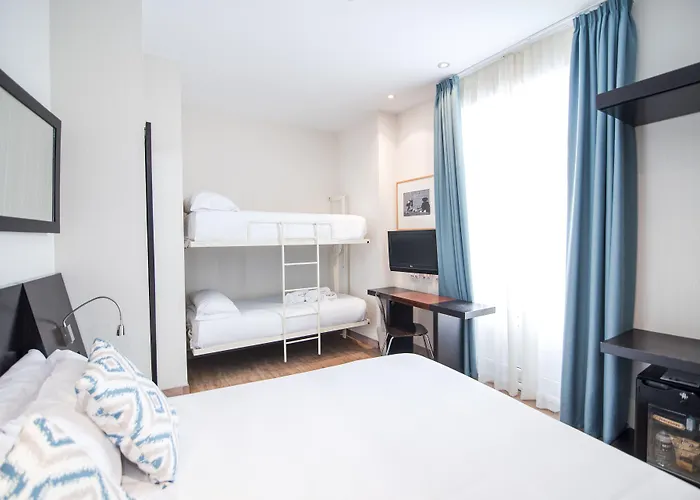 Petit Palace Plaza De La Reina