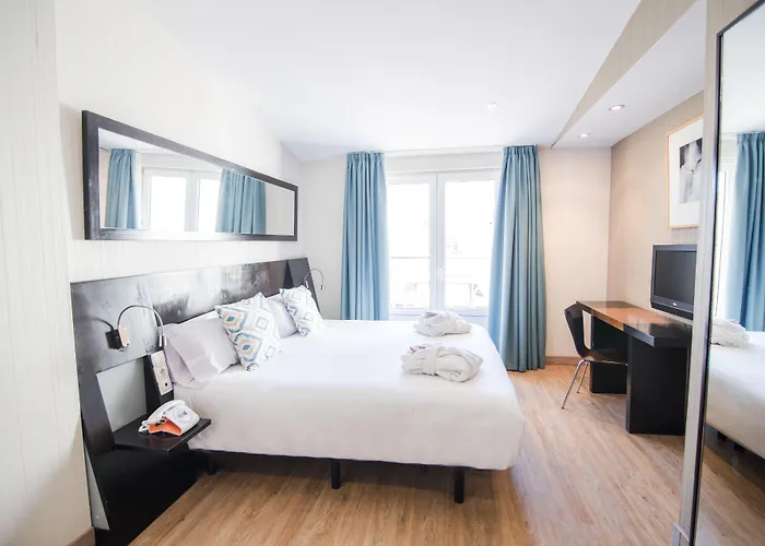 Petit Palace Plaza De La Reina Valência