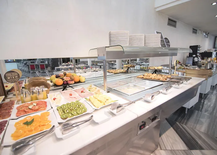 Petit Palace Plaza De La Reina Hotel