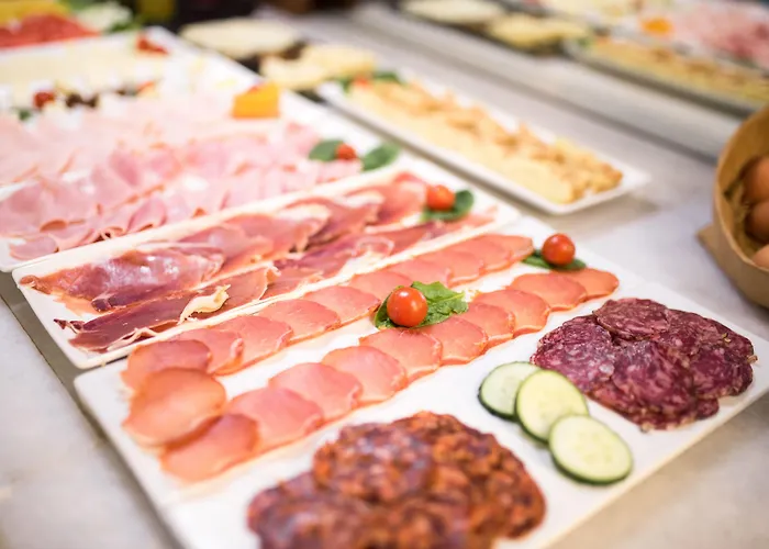 Petit Palace Plaza De La Reina Hotel 3*