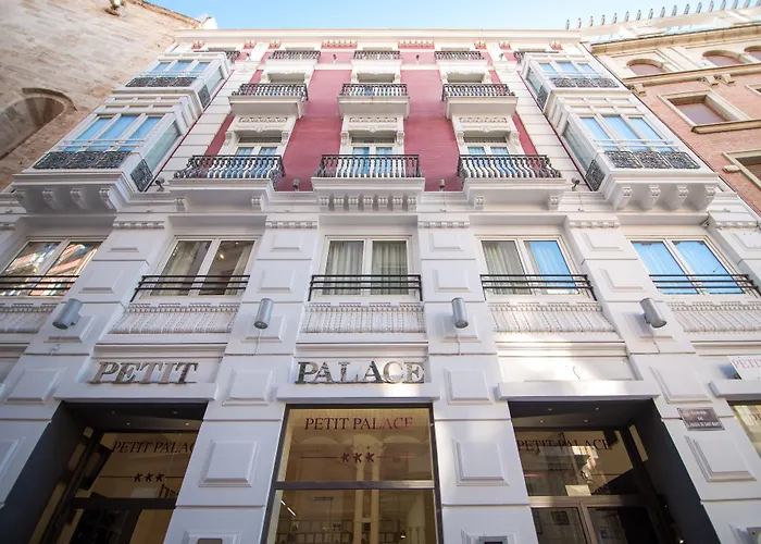 Petit Palace Plaza De La Reina Hotel Valência