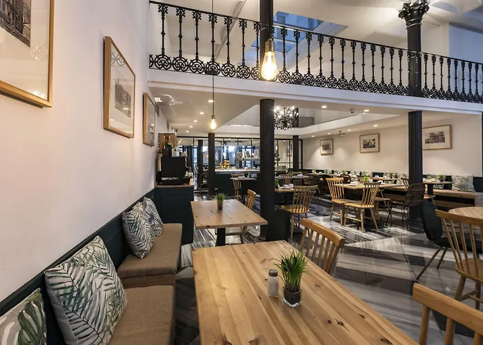 Petit Palace Plaza De La Reina Szálloda Valencia